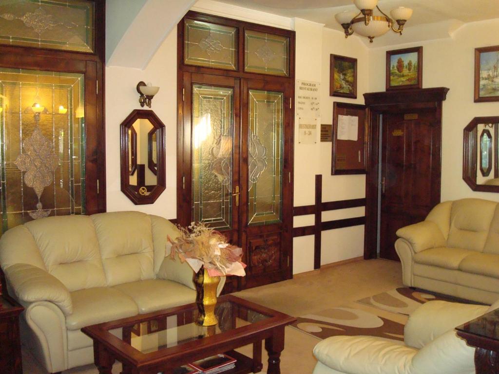阿米酒店 Băile Felix 外观 照片