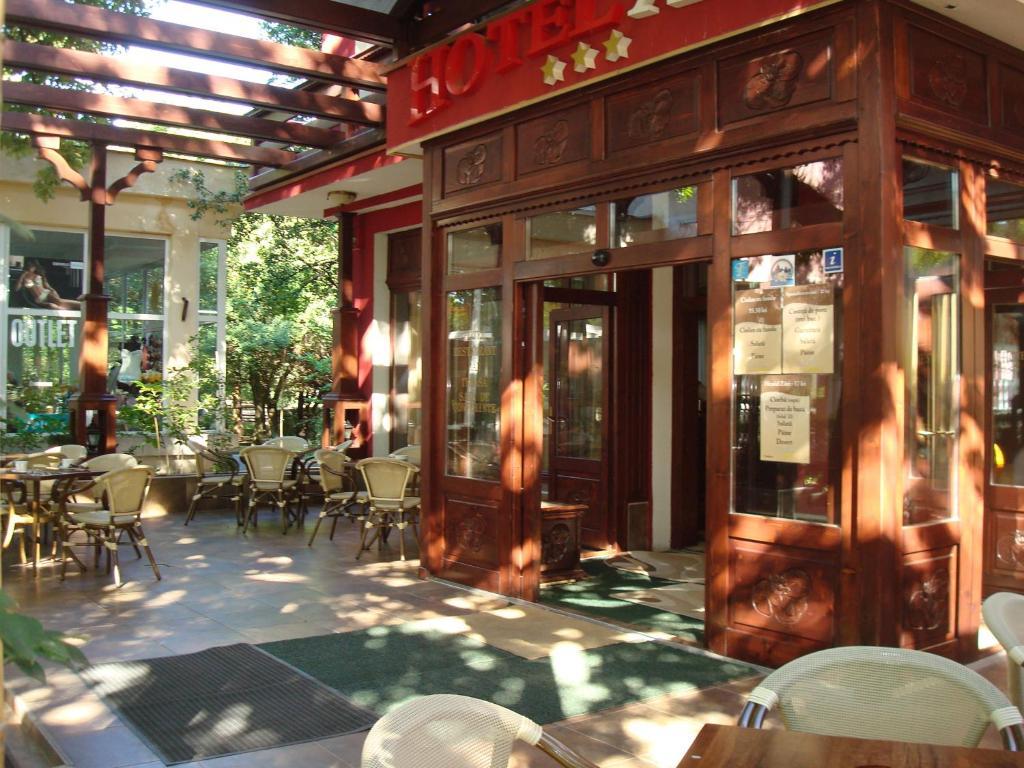 阿米酒店 Băile Felix 外观 照片